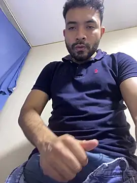 Snapshot of luisfer_98 chatting on 05/08/26, 06:19 luisfer 98 online show from 05/08/26, 06:19