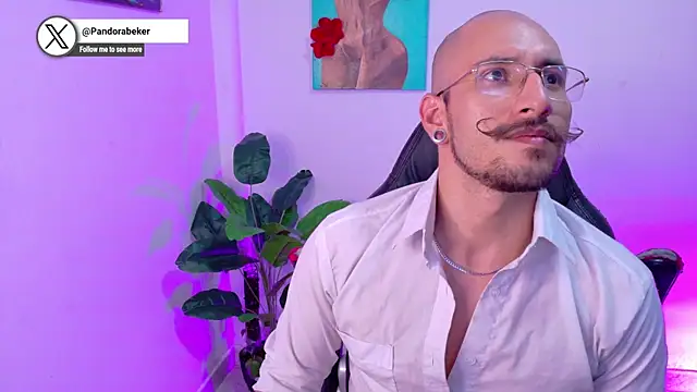 Snapshot of pandorabeker chatting on 01/10/26, 03:08 pandorabeker online show from 01/10/26, 03:08