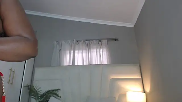 naughtyblackdolie online show from 01/17/26, 08:08