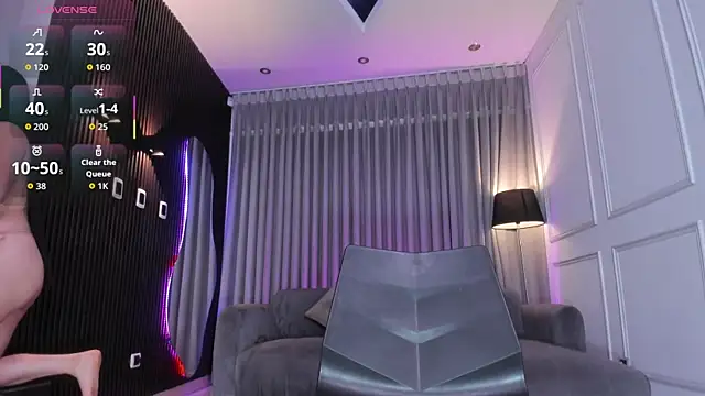 Snapshot of Anna_parkker_ chatting on 10/25/25, 07:41 Anna parkker  online show from 10/25/25, 07:41