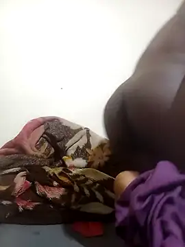 Snapshot of hot_ebonys1 chatting on 11/15/25, 06:11 hot ebonys1 online show from 11/15/25, 06:11