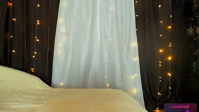 Snapshot of Adriana_Sweet_24 chatting on 06/27/26, 08:41 Adriana Sweet 24 online show from 06/27/26, 08:41