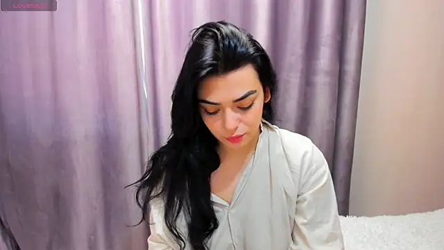  cleopattra  online show from 12/05/24, 08:00