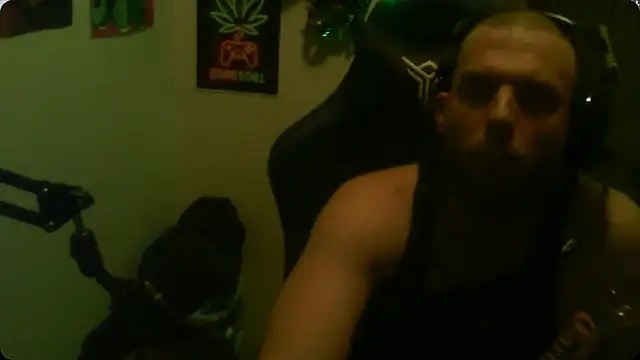 GeneralXMillyX online show from 10/14/25, 07:20