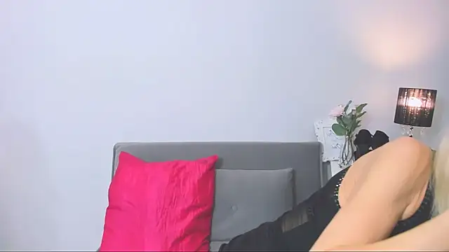 CrystalHotty online show from 01/08/25, 04:22