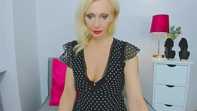 CrystalHotty online show from 01/21/25, 07:06