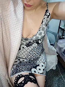 Snapshot of SexySweetPaola chatting on 03/12/26, 08:20 SexySweetPaola online show from 03/12/26, 08:20