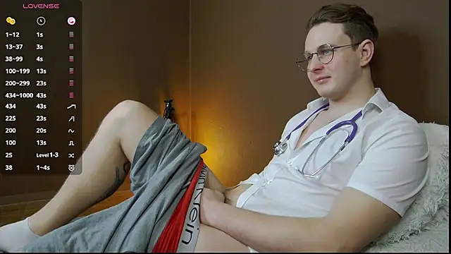 Snapshot of charlie_smiley chatting on 12/01/24, 07:14 charlie smiley online show from 12/01/24, 07:14