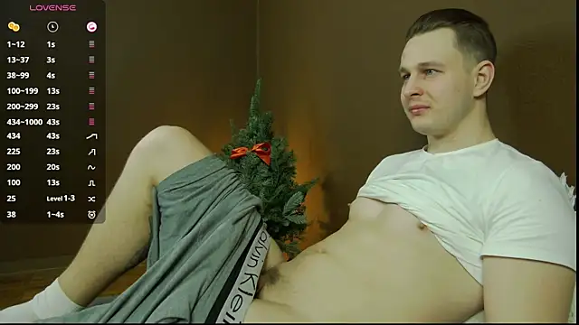 Snapshot of charlie_smiley chatting on 01/03/25, 02:32 charlie smiley online show from 01/03/25, 02:32