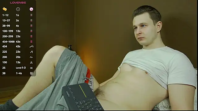 Snapshot of charlie_smiley chatting on 01/12/25, 08:25 charlie smiley online show from 01/12/25, 08:25