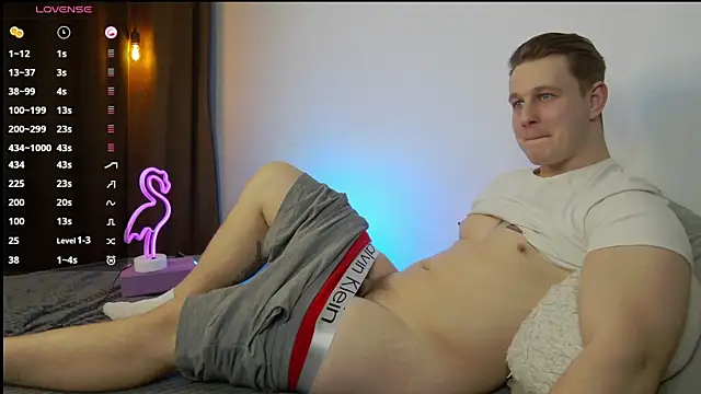 Snapshot of charlie_smiley chatting on 03/11/25, 08:09 charlie smiley online show from 03/11/25, 08:09