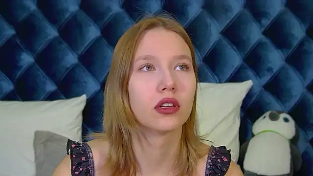 LiliLinn online show from 02/03/26, 04:43