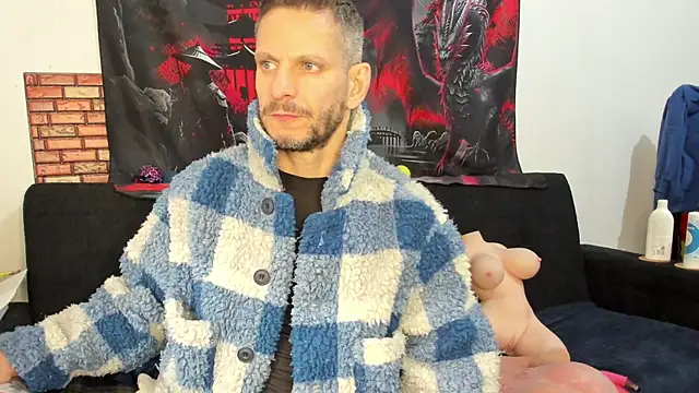 Snapshot of Samurayjiu chatting on 03/15/25, 02:55 Samurayjiu online show from 03/15/25, 02:55