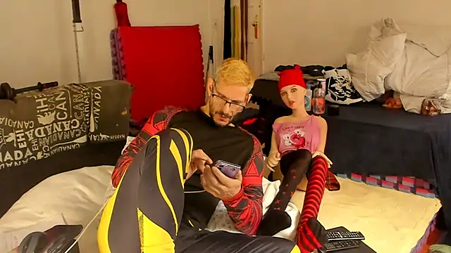 Snapshot of Samurayjiu chatting on 11/15/25, 02:35 Samurayjiu online show from 11/15/25, 02:35