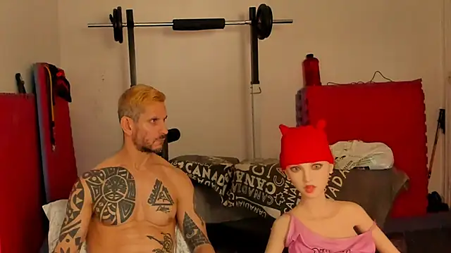 Snapshot of Samurayjiu chatting on 11/19/25, 02:50 Samurayjiu online show from 11/19/25, 02:50