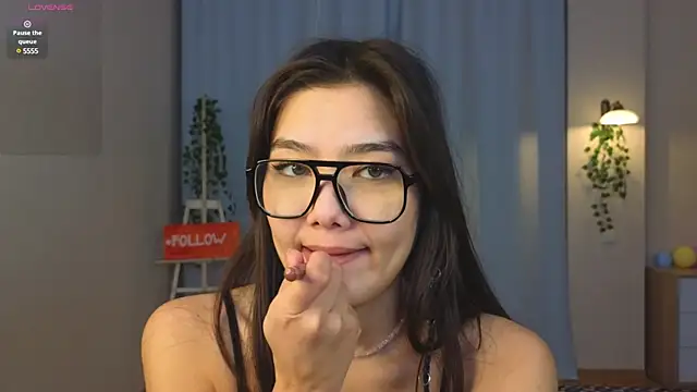 EmmaFisherf online show from 02/13/25, 04:17