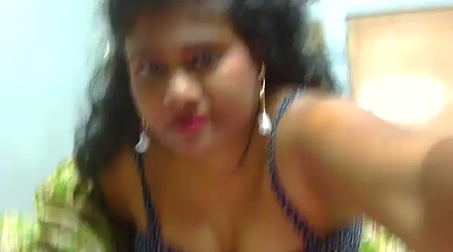 Snapshot of sexy_roma chatting on 01/11/25, 01:01 sexy roma online show from 01/11/25, 01:01