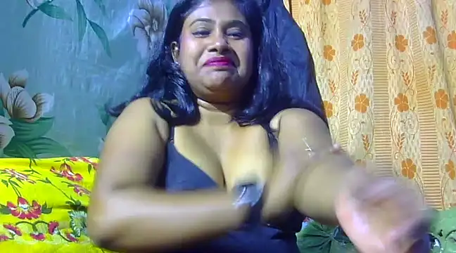 Snapshot of sexy_roma chatting on 02/26/25, 03:52 sexy roma online show from 02/26/25, 03:52