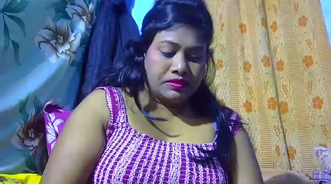 Snapshot of sexy_roma chatting on 03/06/25, 08:59 sexy roma online show from 03/06/25, 08:59