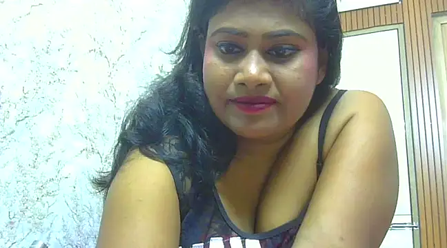 Snapshot of sexy_roma chatting on 03/08/25, 05:54 sexy roma online show from 03/08/25, 05:54