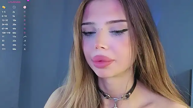 Snapshot of Jessie_Johns chatting on 04/21/26, 05:39 Jessie Johns online show from 04/21/26, 05:39