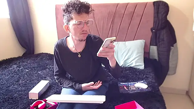 Orlandodcn 69 online show from 10/25/25, 04:24