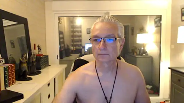 Snapshot of Goduleur69 chatting on 06/11/26, 03:43 Goduleur69 online show from 06/11/26, 03:43