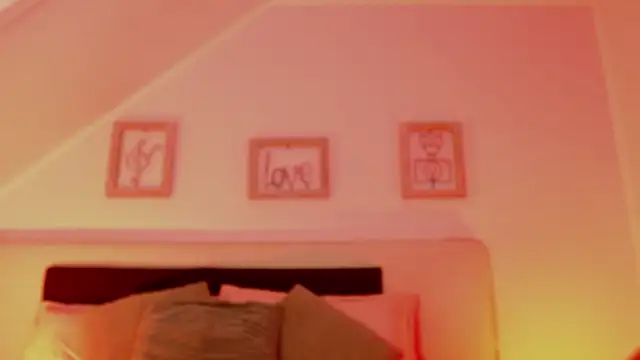 Snapshot of Tifanny_grey chatting on 03/17/25, 11:32 Tifanny grey online show from 03/17/25, 11:32