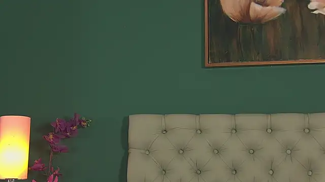 Snapshot of AlicePirs chatting on 02/13/25, 04:32 AlicePirs online show from 02/13/25, 04:32