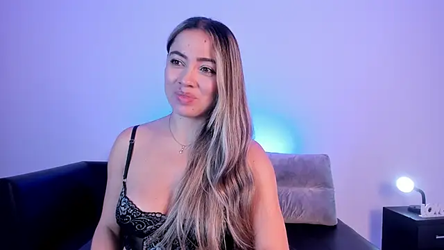 Alessia Taylorr online show from 09/16/25, 11:44