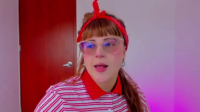 Snapshot of tekila__ chatting on 11/30/25, 09:19 tekila online show from 11/30/25, 09:19