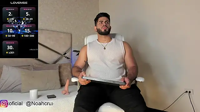 noah crux online show from 01/28/25, 12:11