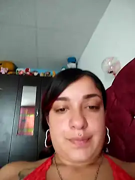 Snapshot of evelyn_prince1 chatting on 01/11/25, 05:07 evelyn prince1 online show from 01/11/25, 05:07