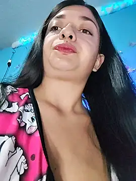 Snapshot of evelyn_prince1 chatting on 07/12/26, 09:44 evelyn prince1 online show from 07/12/26, 09:44