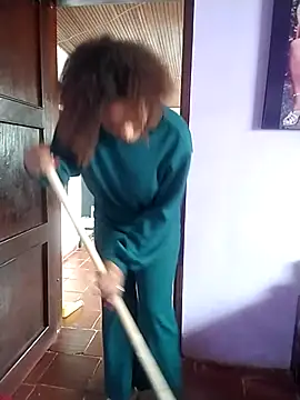 Snapshot of Camille_rose_ chatting on 10/06/25, 03:09 Camille rose online show from 10/06/25, 03:09