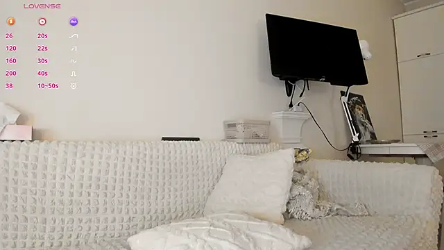 Snapshot of lizzistrata chatting on 01/28/25, 03:35 lizzistrata online show from 01/28/25, 03:35