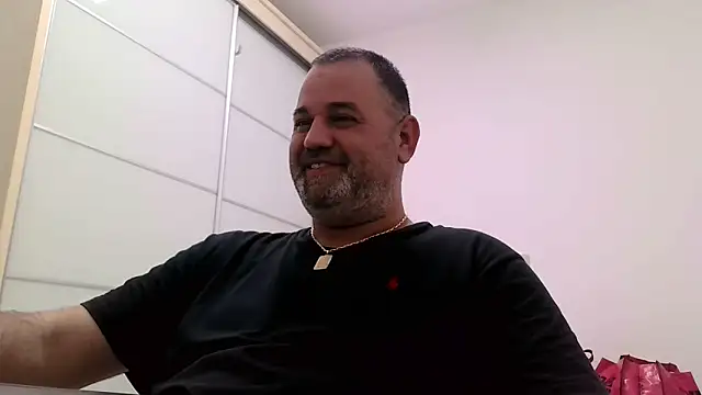 Snapshot of your_man85 chatting on 02/09/25, 06:37 your man85 online show from 02/09/25, 06:37