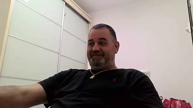 Snapshot of your_man85 chatting on 02/09/25, 09:39 your man85 online show from 02/09/25, 09:39