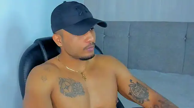 Snapshot of Mateo_Reales chatting on 03/13/25, 08:59 Mateo Reales online show from 03/13/25, 08:59