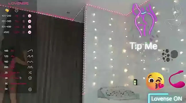 Snapshot of SuchAngel_ chatting on 01/20/25, 01:39 SuchAngel  online show from 01/20/25, 01:39