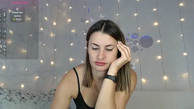 Snapshot of SuchAngel_ chatting on 09/11/25, 02:44 SuchAngel  online show from 09/11/25, 02:44