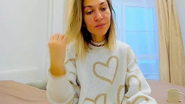 Mona Cruz online show from 12/07/24, 06:10