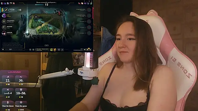 MoonlishSiren online show from 06/14/26, 08:22