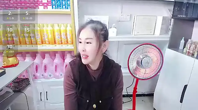 Snapshot of Eva_999 chatting on 12/09/24, 02:24 Eva 999 online show from 12/09/24, 02:24