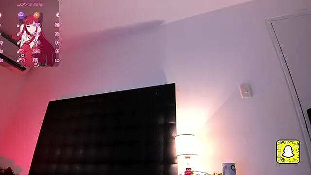 Snapshot of ValenGray chatting on 05/18/26, 01:50 ValenGray online show from 05/18/26, 01:50