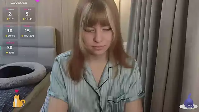 HermioneHHH online show from 11/10/25, 06:18