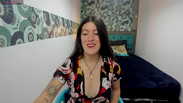 Snapshot of LiaCooper_ chatting on 12/30/24, 11:59 LiaCooper online show from 12/30/24, 11:59