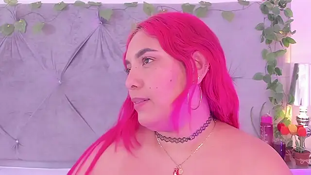 Snapshot of linasantoss chatting on 01/17/25, 03:11 linasantoss online show from 01/17/25, 03:11