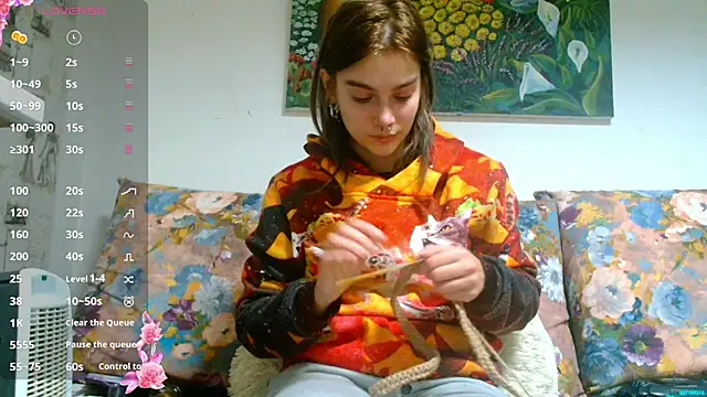 Snapshot of Sophie_Bell chatting on 01/03/25, 10:29 Sophie Bell online show from 01/03/25, 10:29