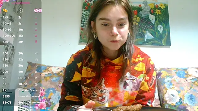 Snapshot of Sophie_Bell chatting on 01/05/25, 06:56 Sophie Bell online show from 01/05/25, 06:56